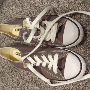 Women's Grey Converse never worn
